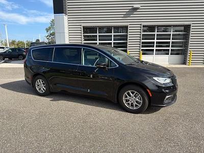 2024 Chrysler Pacifica FWD Minivan for sale #F172374 - photo 1