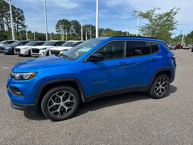 Used 2024 Jeep Compass - photo 13