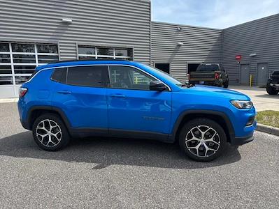 2024 Jeep Compass 4WD SUV for sale #F606554 - photo 2
