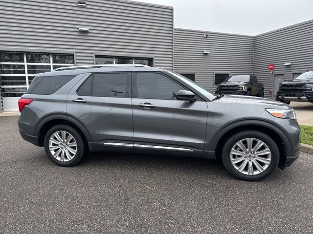 Used 2023 Ford Explorer - photo 2