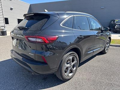 Used 2023 Ford Escape - photo 1