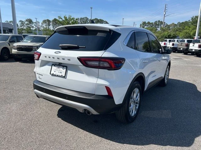Used 2024 Ford Escape - photo 5