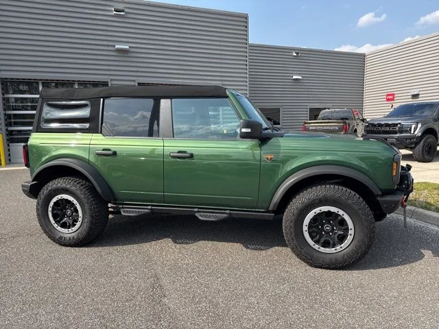 Used 2022 Ford Bronco - photo 2