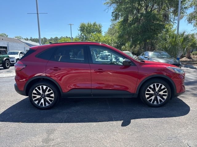 Used 2020 Ford Escape - photo 2