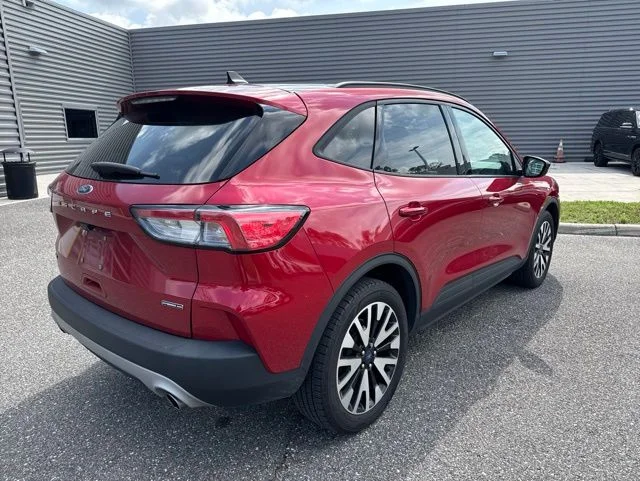 Used 2020 Ford Escape - photo 9