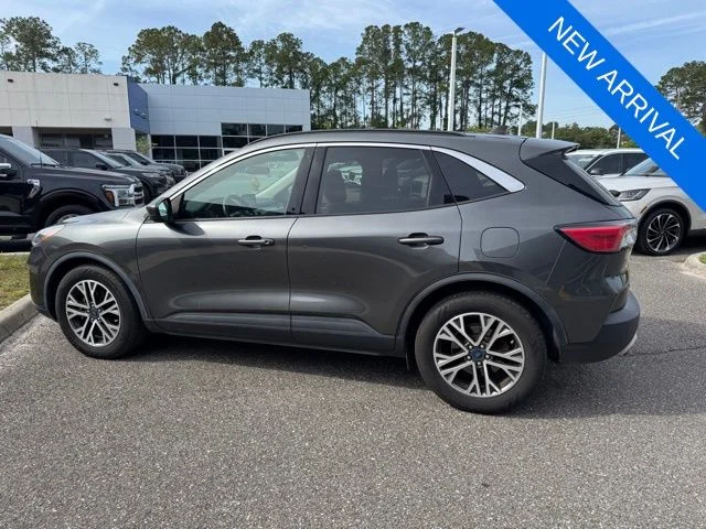 Used 2020 Ford Escape - photo 13