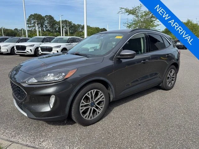 Used 2020 Ford Escape - photo 16