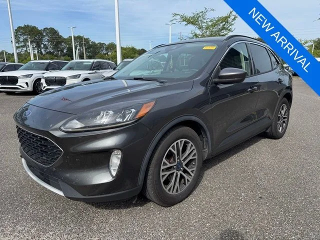 Used 2020 Ford Escape - photo 17