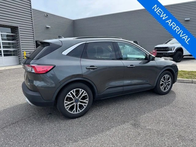 Used 2020 Ford Escape - photo 6