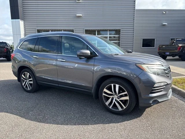 Used 2016 Honda Pilot - photo 1