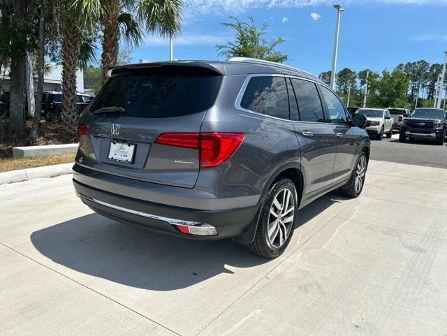 Used 2016 Honda Pilot - photo 5