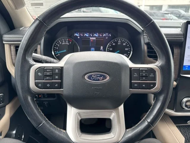 Used 2024 Ford Expedition - photo 21