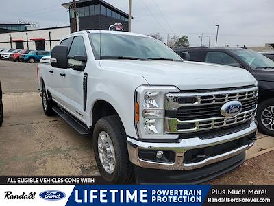 Used 2025 Ford F-250 - photo 1