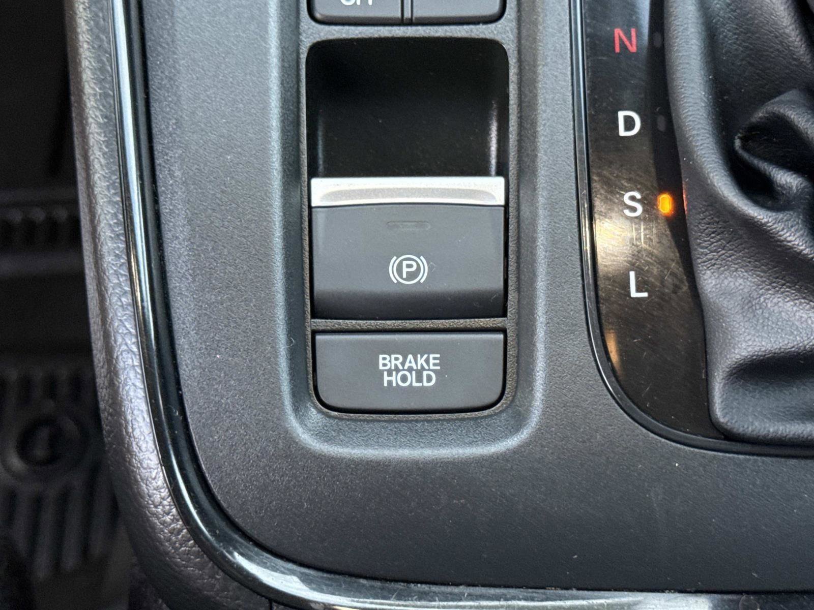 Used 2024 Honda CR-V - photo 29