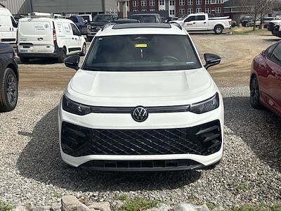 Used 2026 Volkswagen Tiguan - photo 1