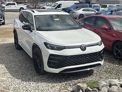 Used 2026 Volkswagen Tiguan - photo 1
