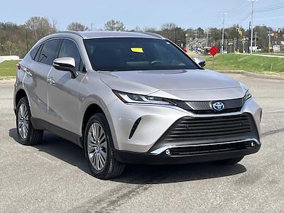 Used 2023 Toyota Venza - photo 1