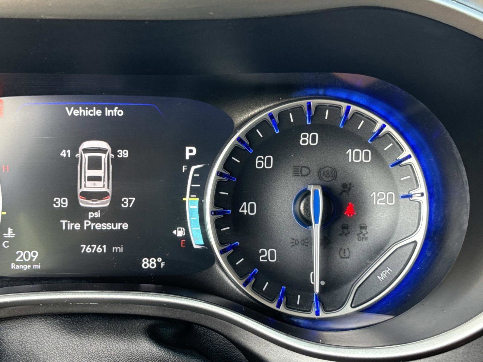 Used 2024 Chrysler Pacifica - photo 22