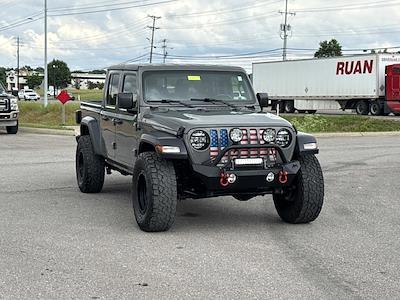 2020 Jeep Gladiator Crew Cab 4WD Pickup for sale #F194482 - photo 2