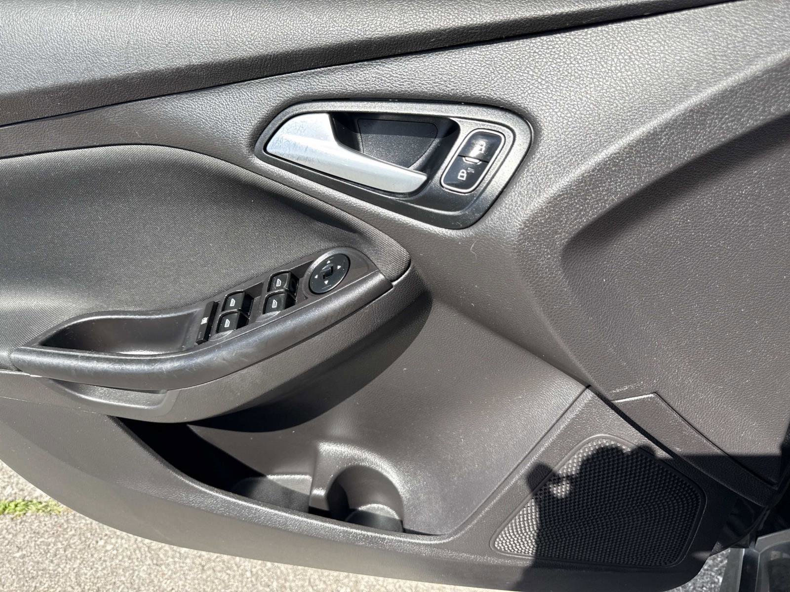 Used 2015 Ford Focus - photo 8