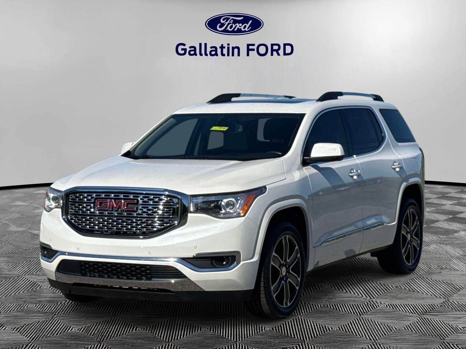 Used 2017 GMC Acadia - photo 8