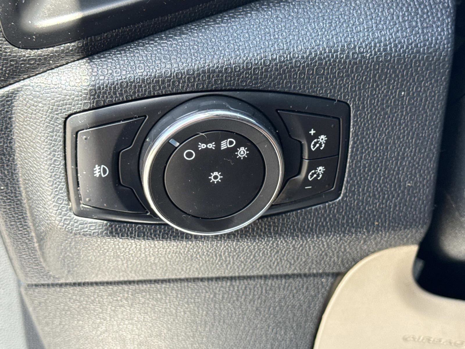 Used 2021 Ford EcoSport - photo 17