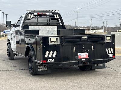 Used 2022 Chevrolet Silverado 5500 - photo 1