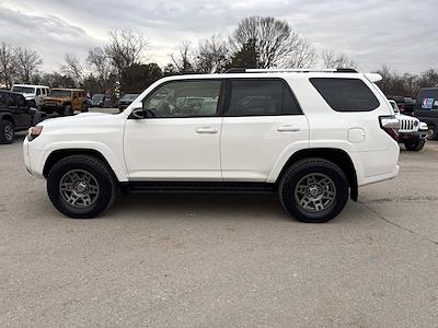 Used 2018 Toyota 4Runner - photo 1