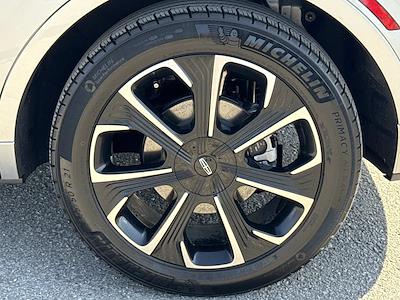 Used 2024 Lincoln Nautilus - photo 1