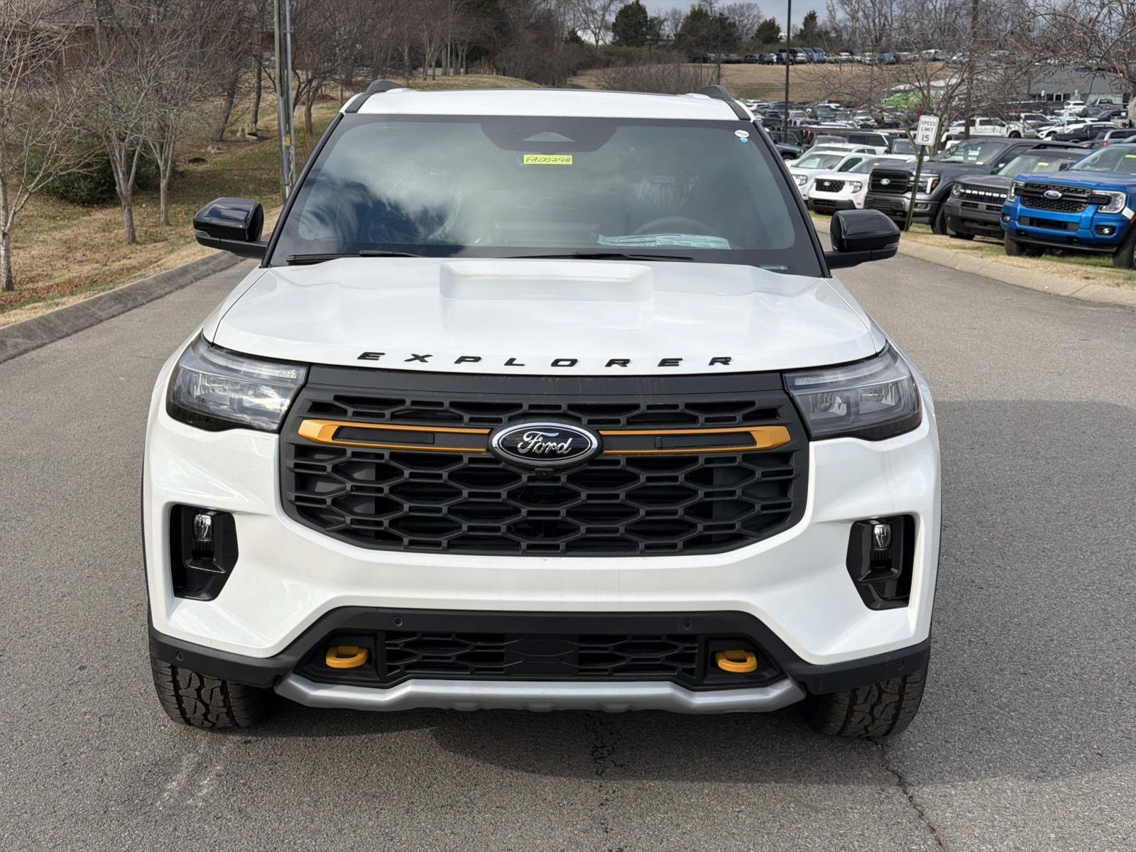 New 2026 Ford Explorer - photo 2