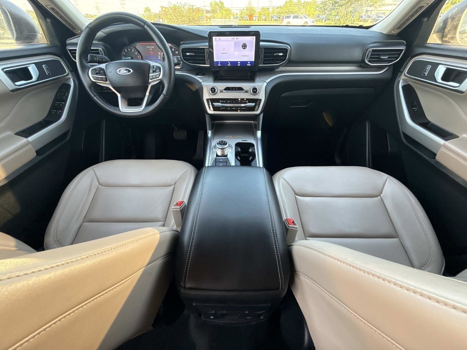 Used 2024 Ford Explorer - photo 16