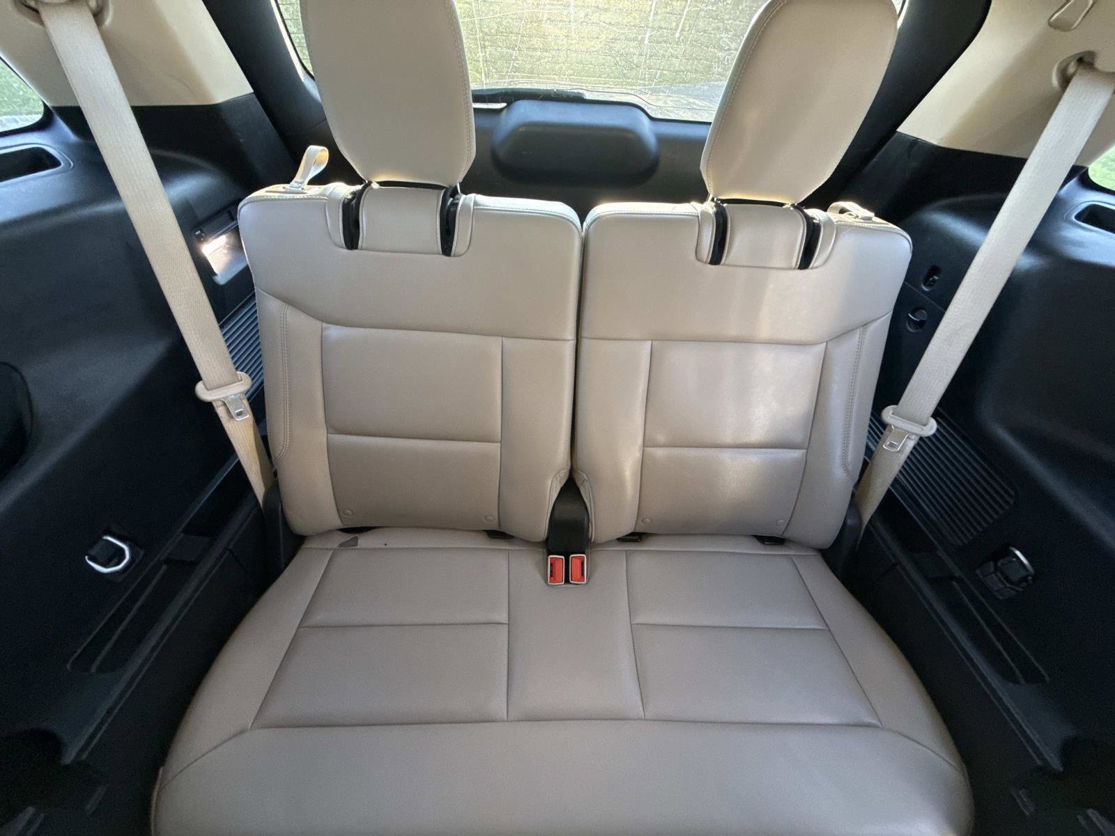Used 2024 Ford Explorer - photo 18