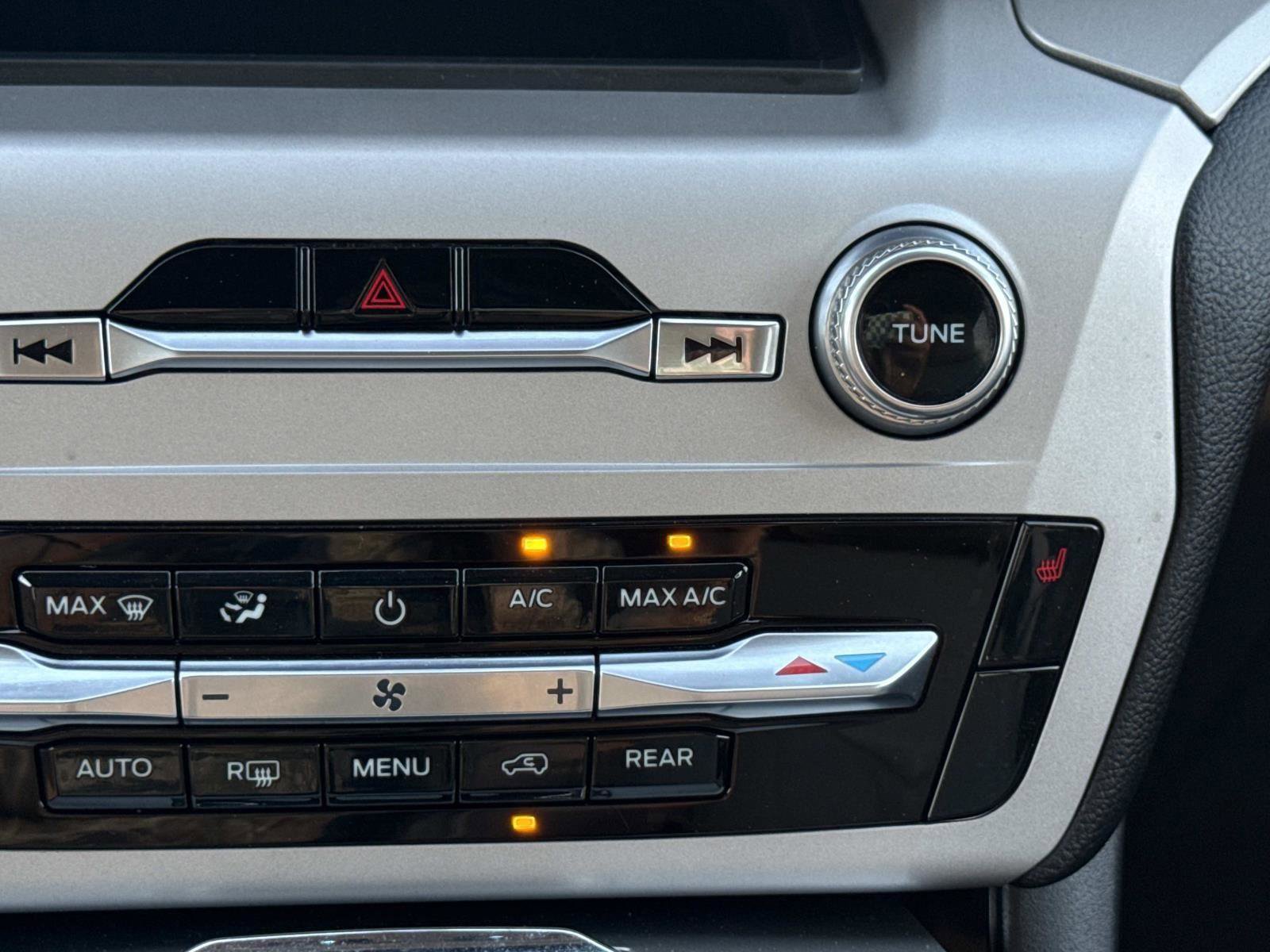 Used 2024 Ford Explorer - photo 27