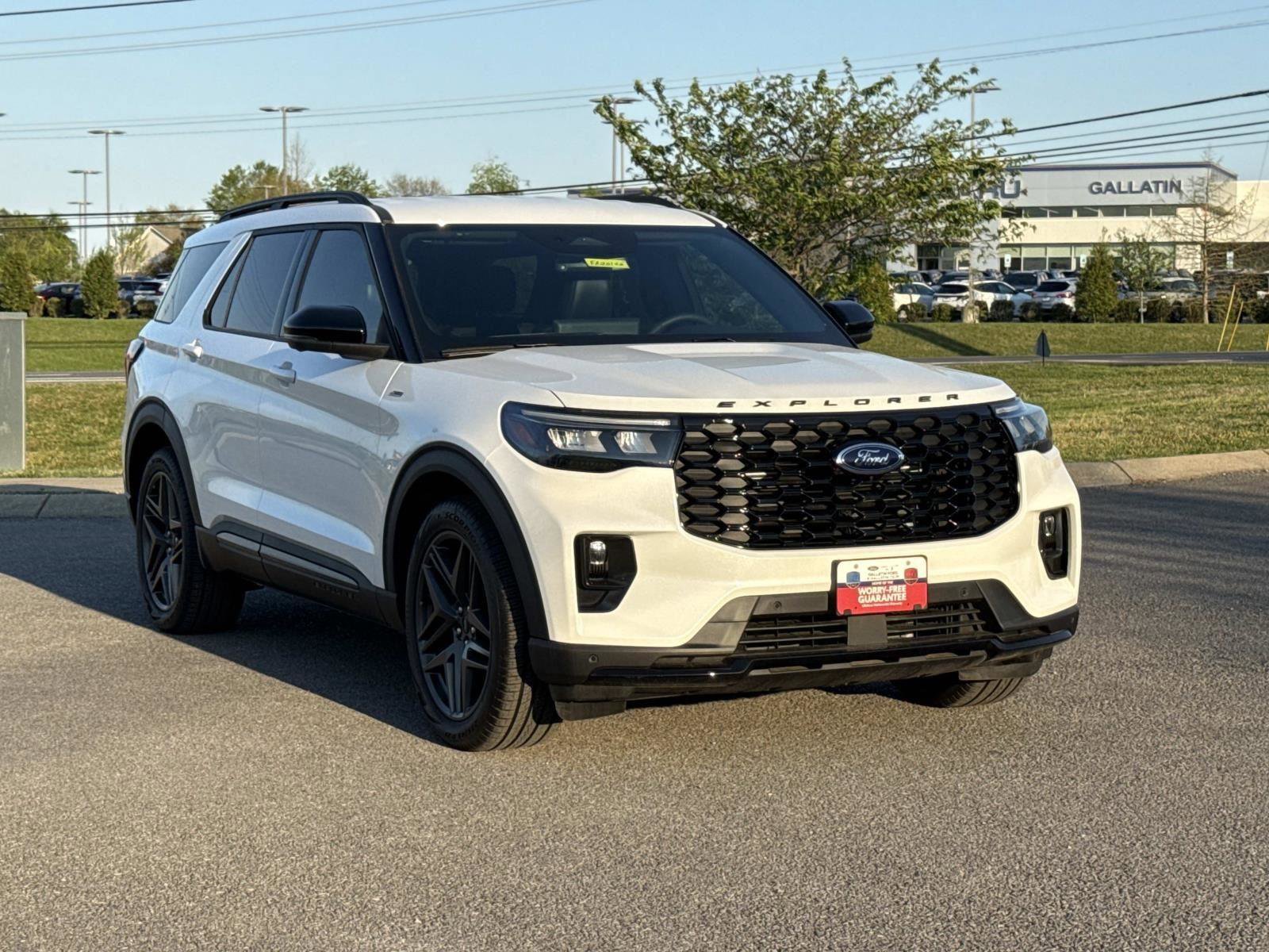 Used 2026 Ford Explorer - photo 5