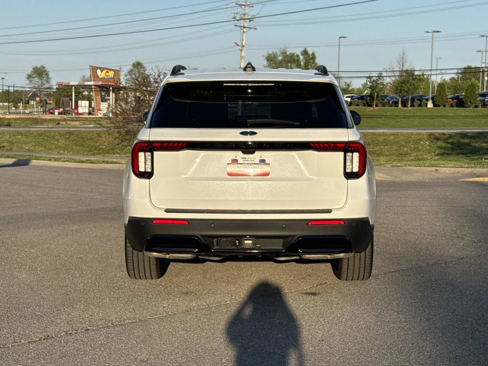 Used 2026 Ford Explorer - photo 8