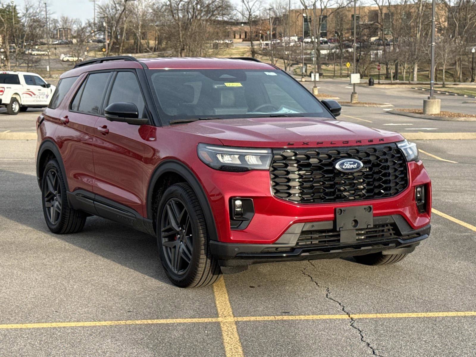 Used 2026 Ford Explorer - photo 5
