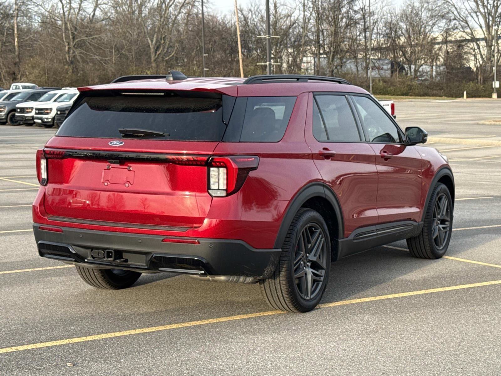 Used 2026 Ford Explorer - photo 7