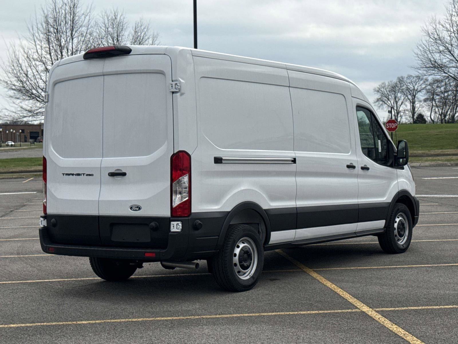 New 2026 Ford Transit 250 - photo 7