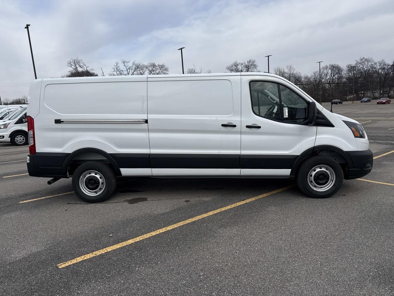 New 2026 Ford Transit 150 - photo 7