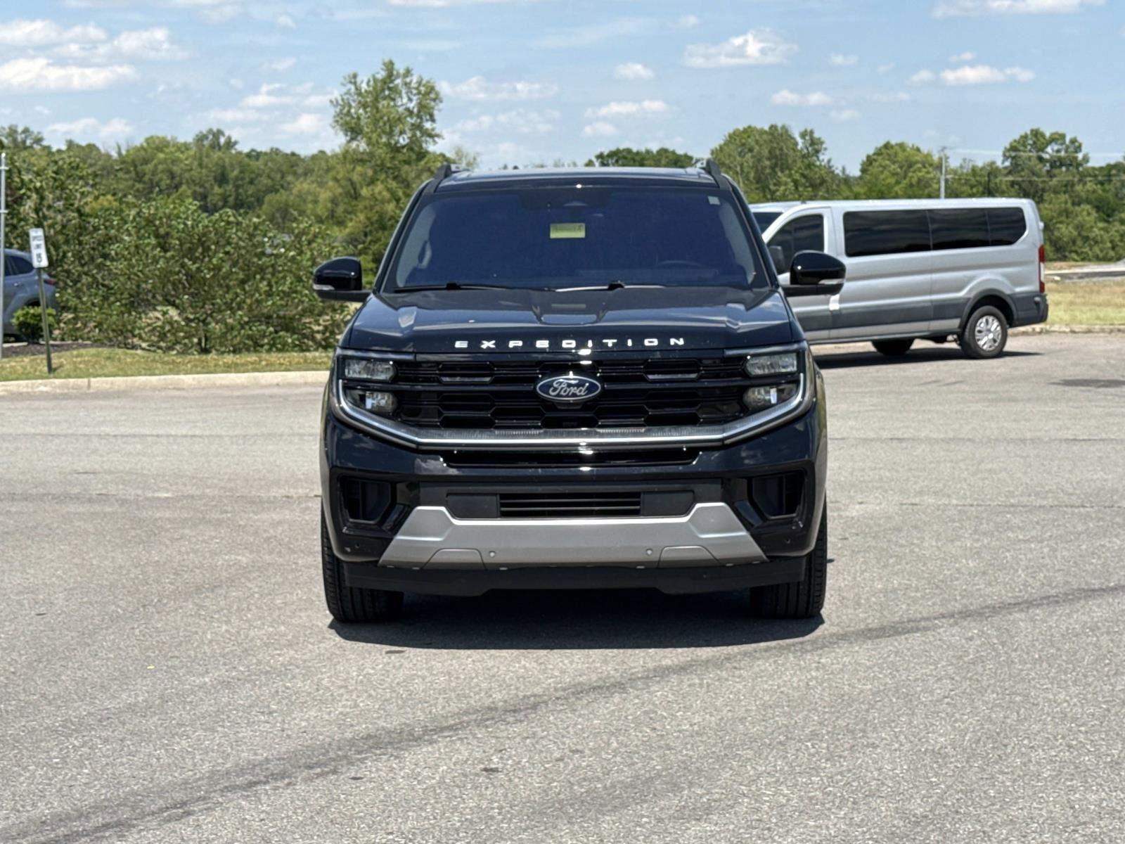 Used 2025 Ford Expedition - photo 35