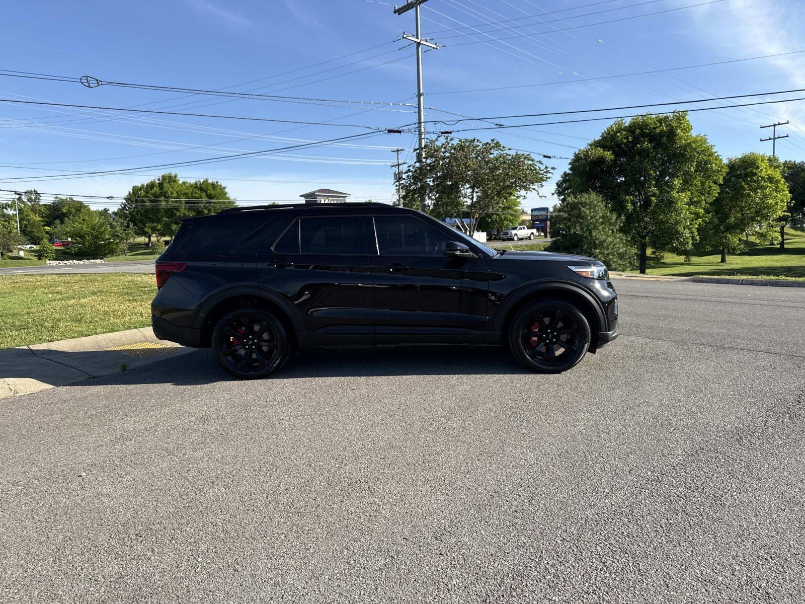 Used 2024 Ford Explorer - photo 6