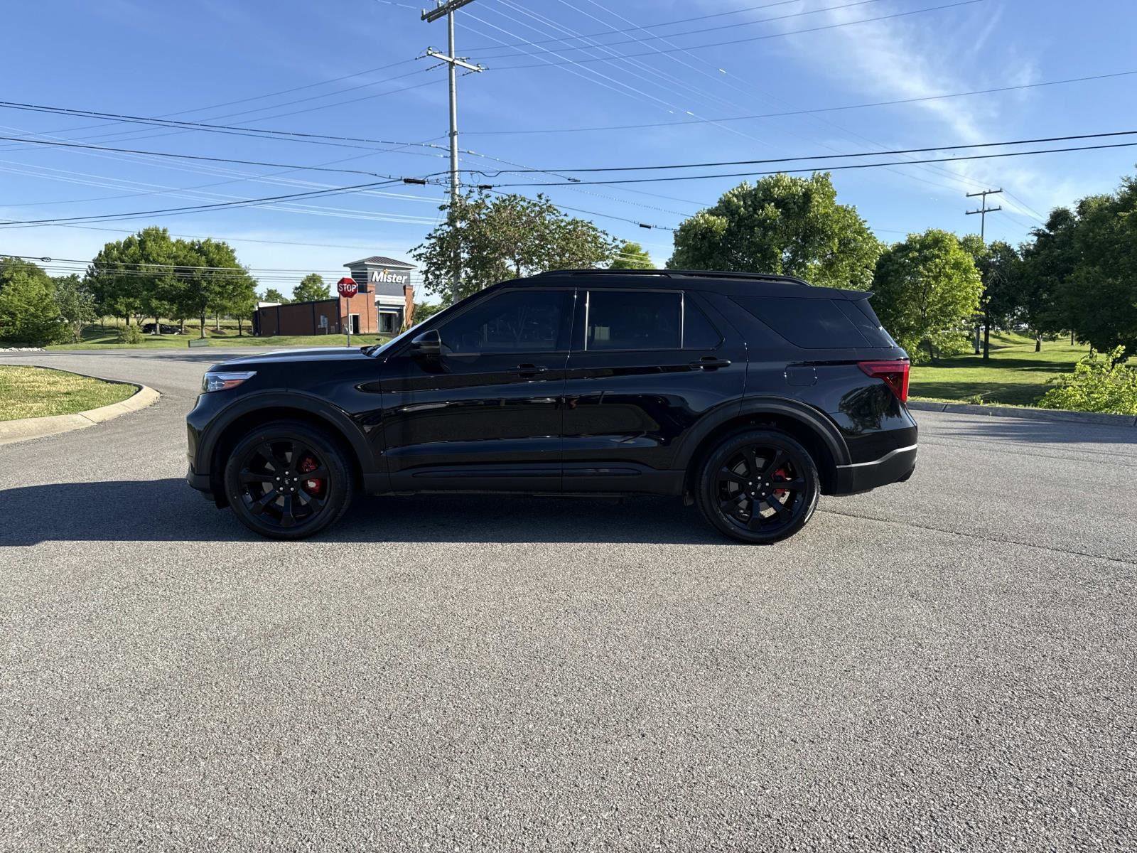 Used 2024 Ford Explorer - photo 10