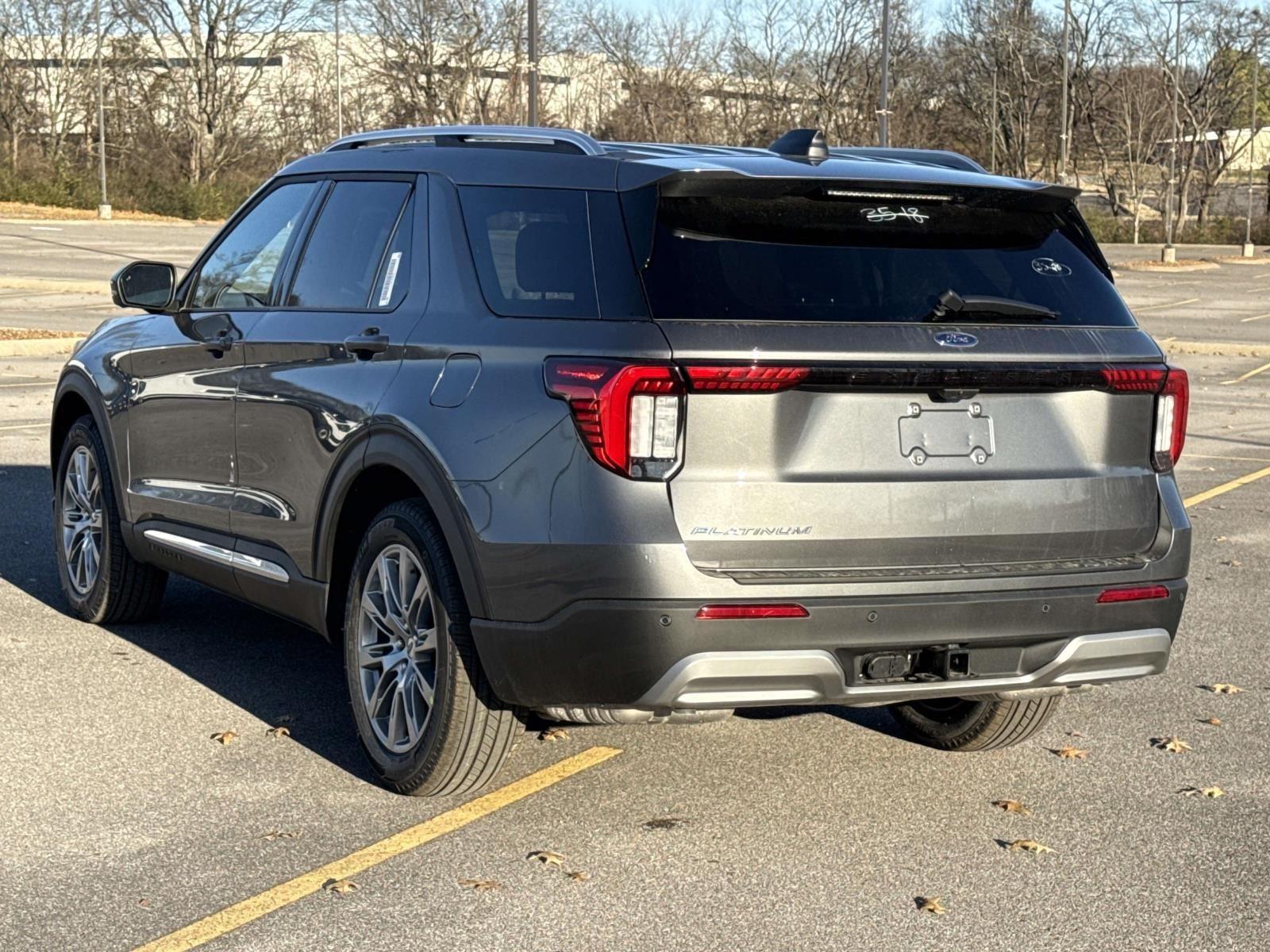 Used 2026 Ford Explorer - photo 9