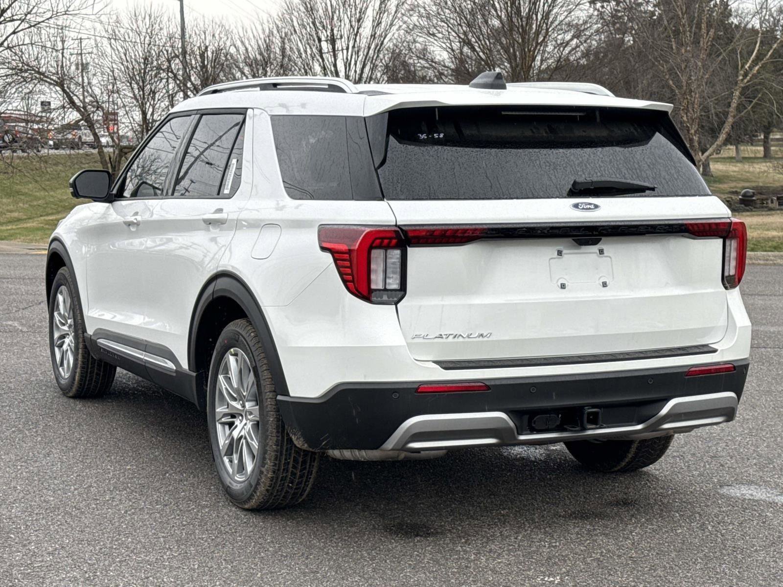 New 2026 Ford Explorer - photo 2