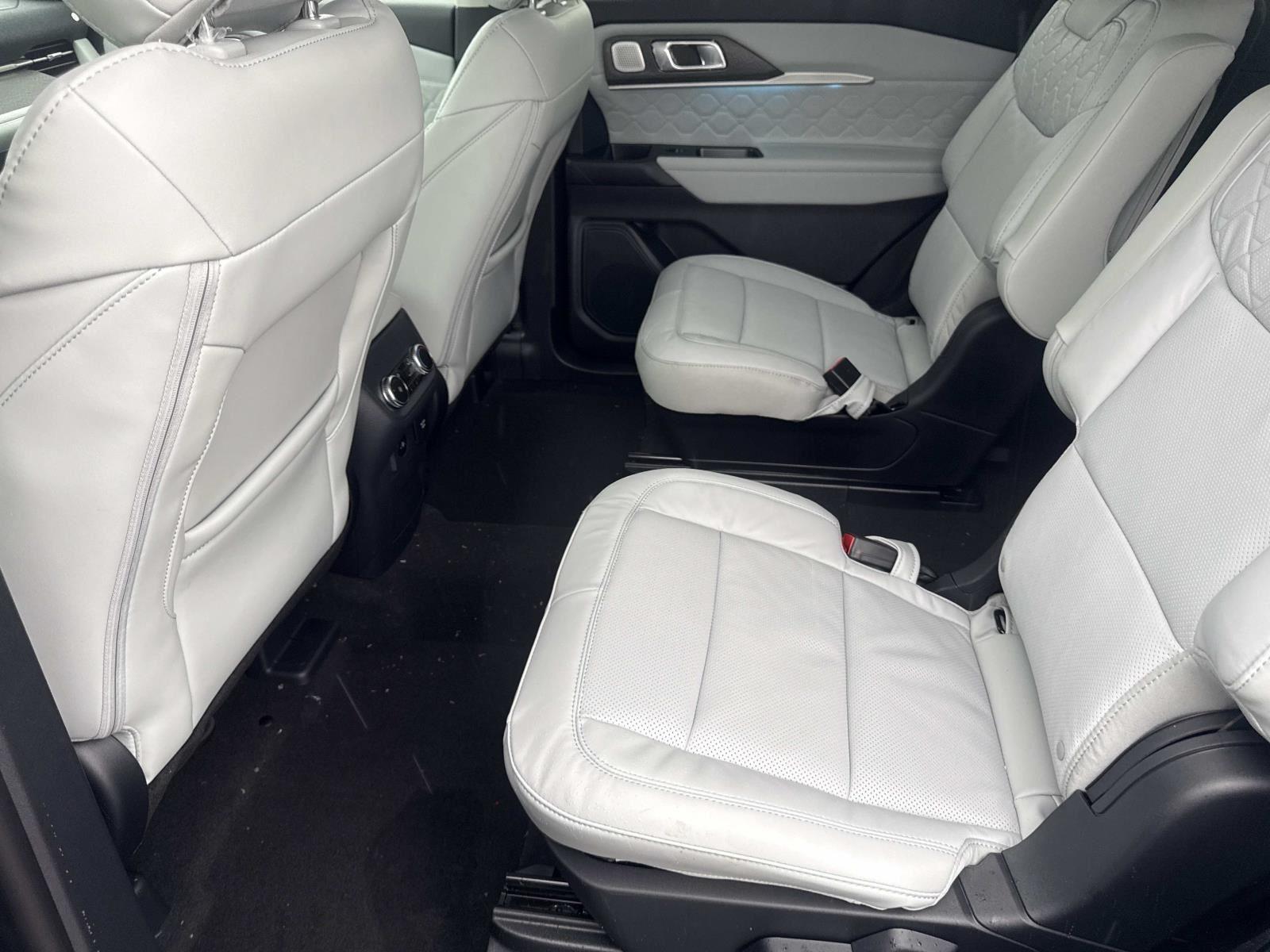 New 2026 Ford Explorer - photo 17
