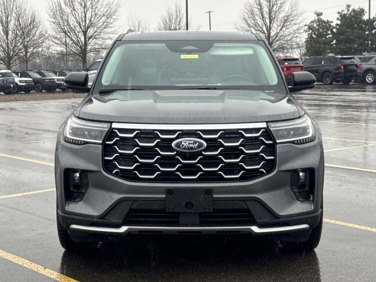 New 2026 Ford Explorer - photo 2
