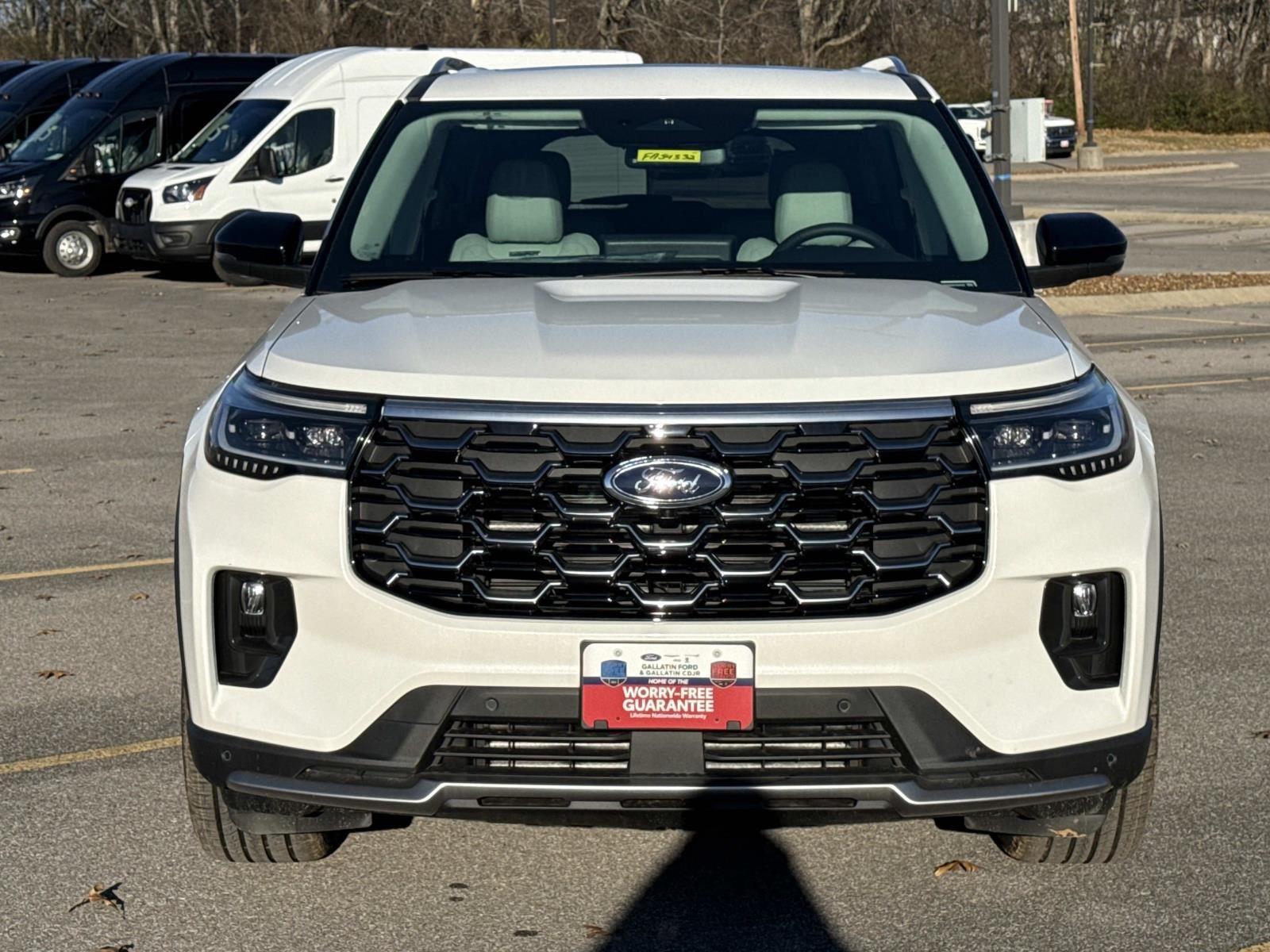 New 2026 Ford Explorer - photo 2