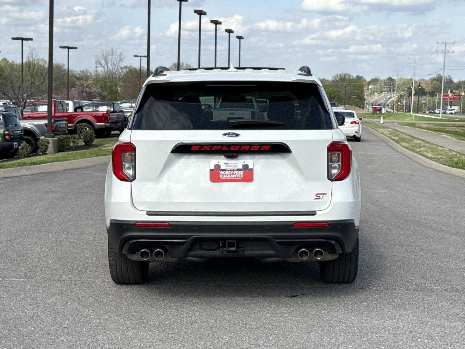 Used 2024 Ford Explorer - photo 5