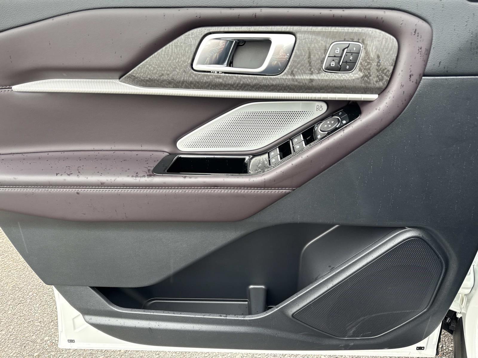 New 2026 Ford Explorer - photo 14