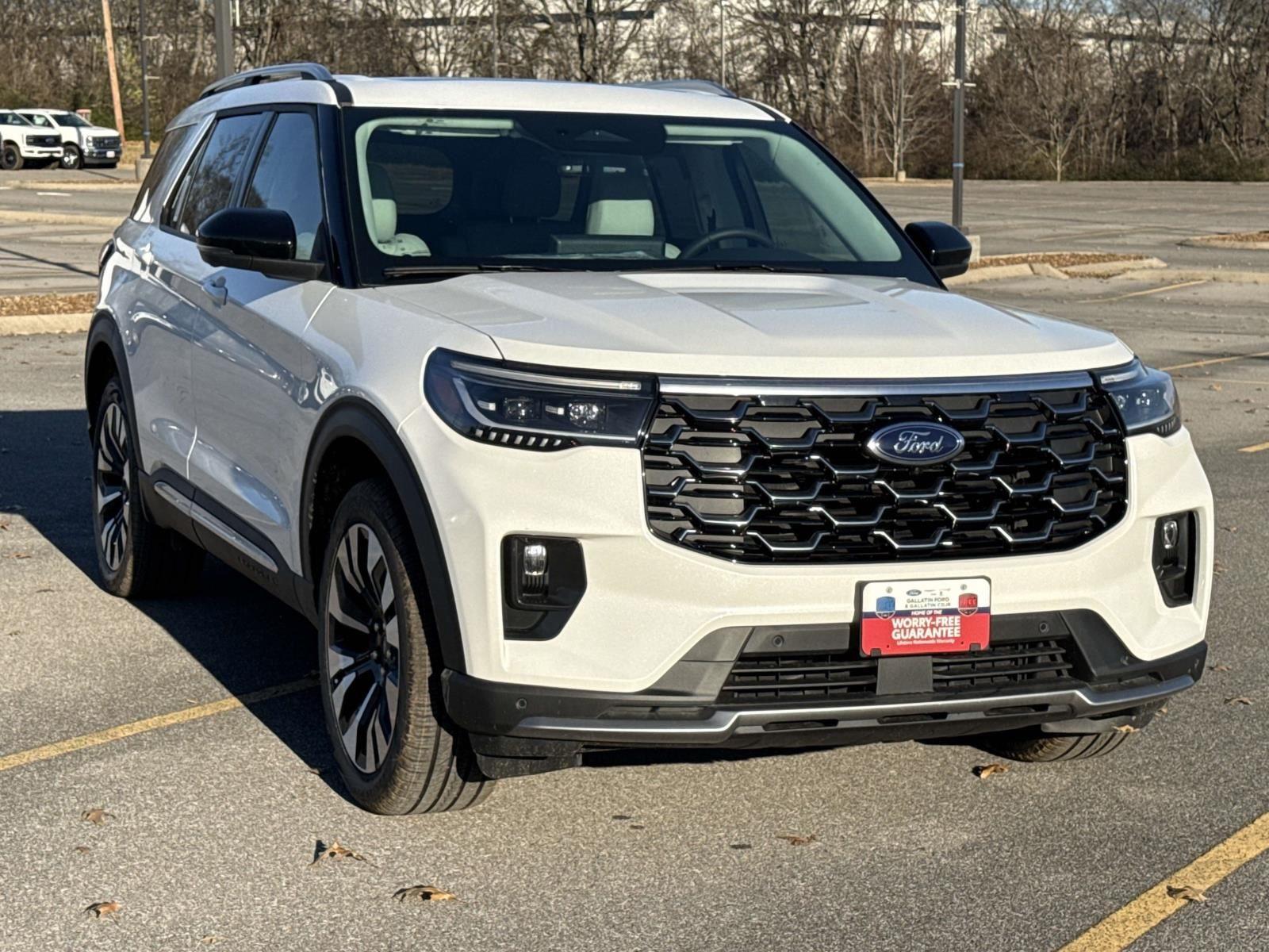 Used 2026 Ford Explorer - photo 5